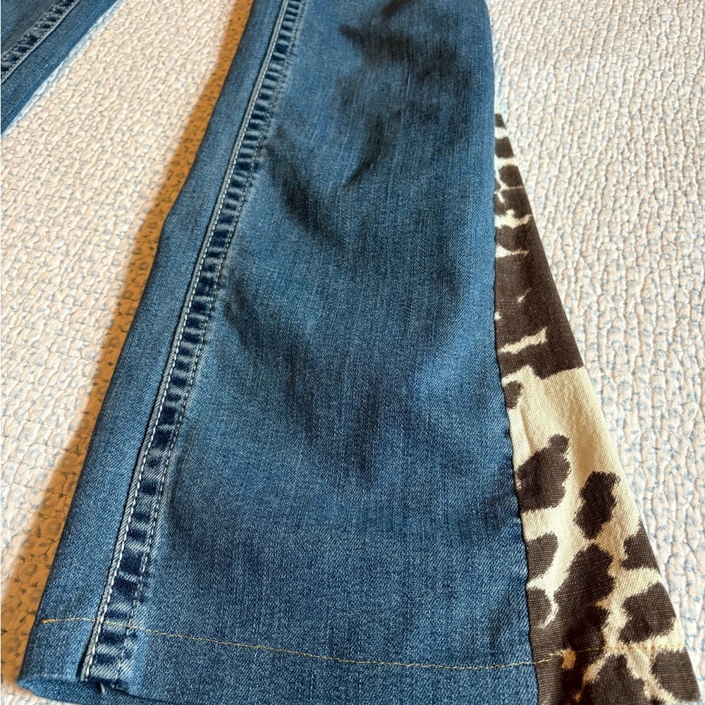 Wrangler Blue Flare Jeans with Animal Print - Picture 2 of 7